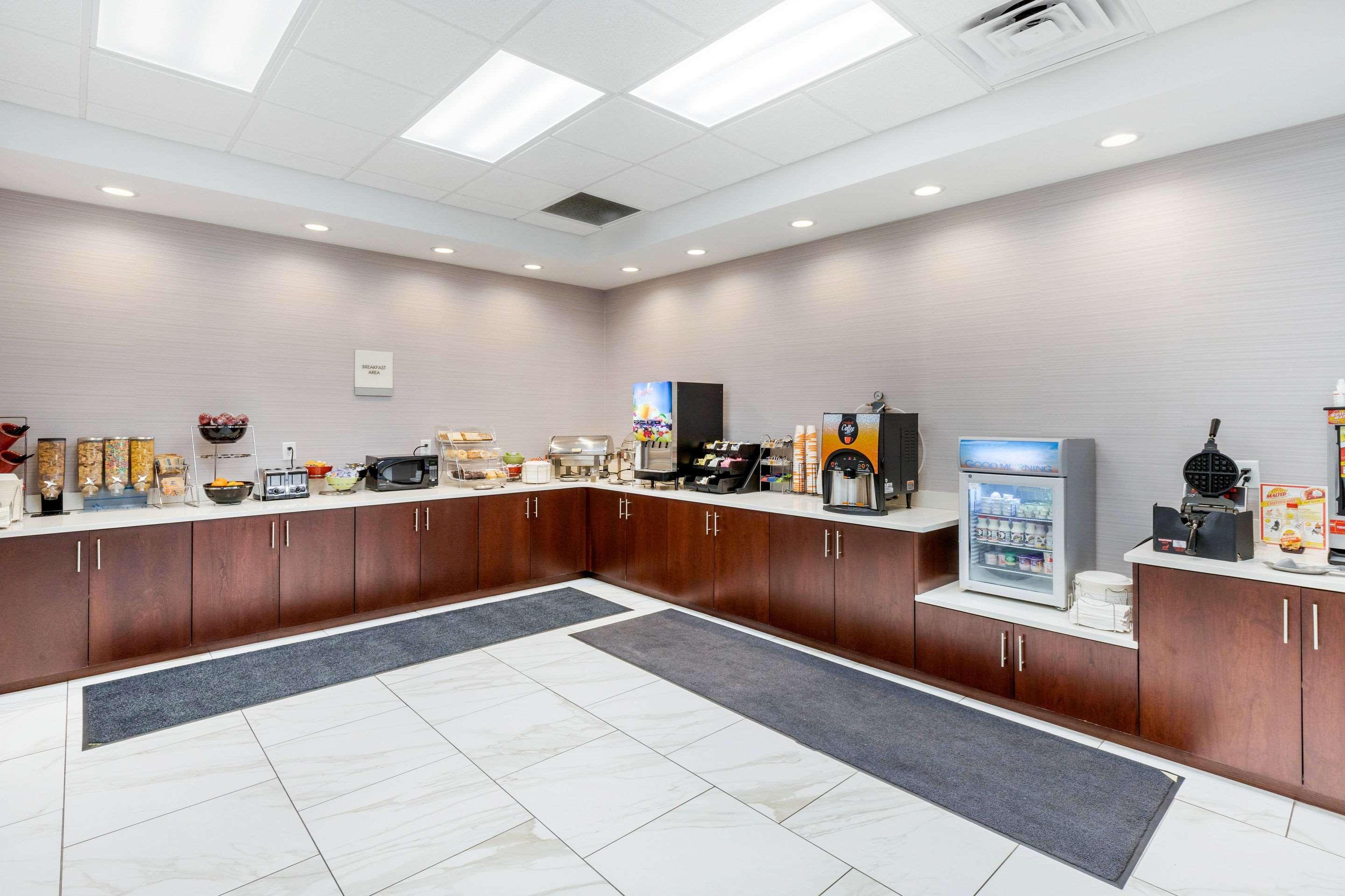 Days Inn And Suites By Wyndham Oxford Exteriér fotografie