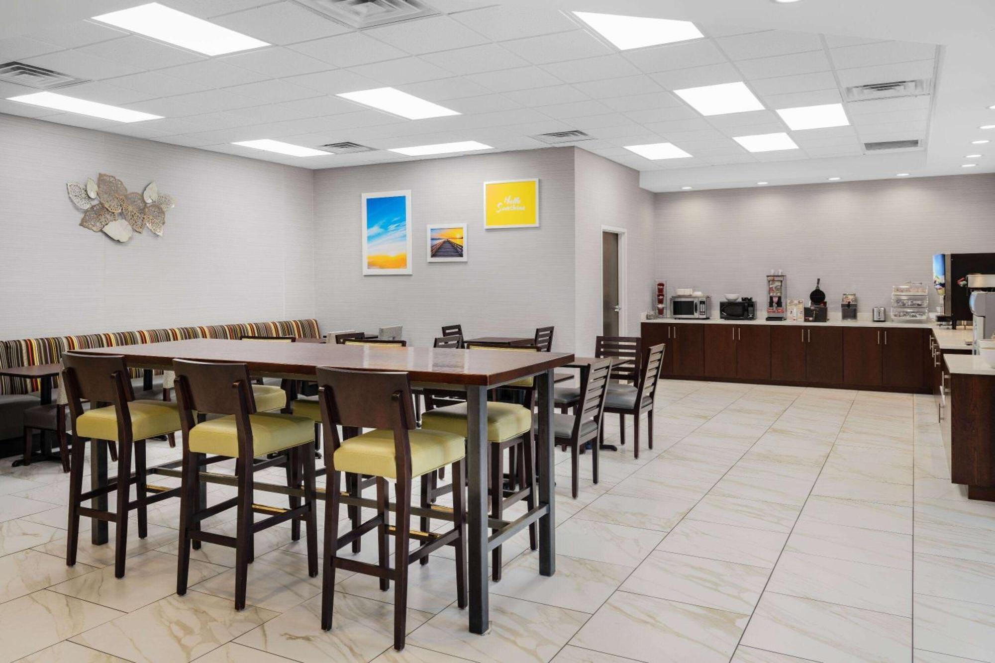 Days Inn And Suites By Wyndham Oxford Exteriér fotografie
