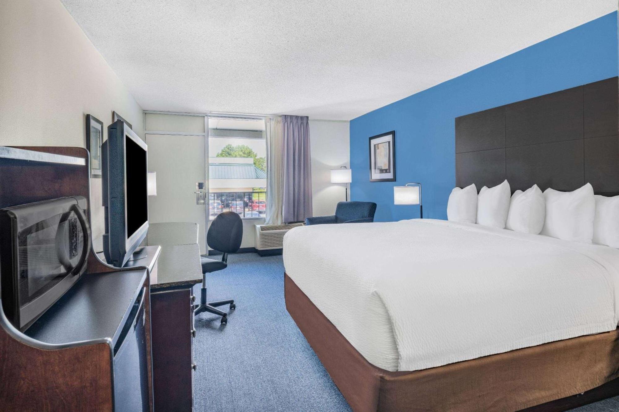 Days Inn And Suites By Wyndham Oxford Exteriér fotografie