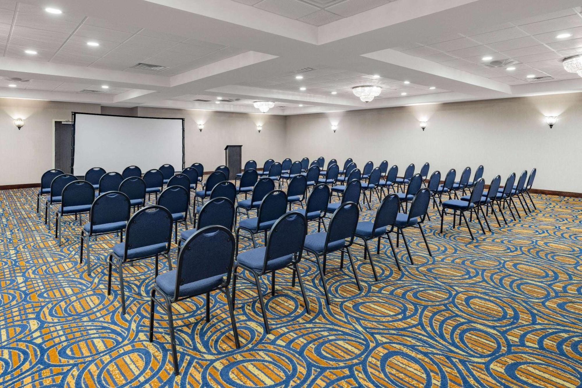 Days Inn And Suites By Wyndham Oxford Exteriér fotografie